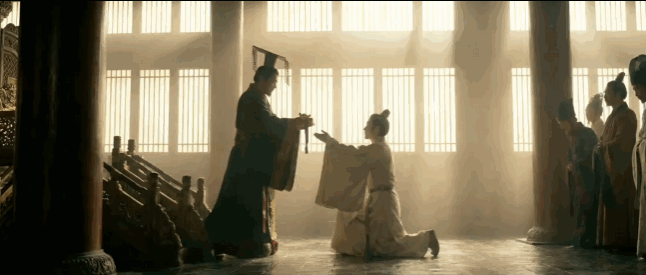 用纳米漫剧流水线，她一个人，48h干出了热搜AI漫剧