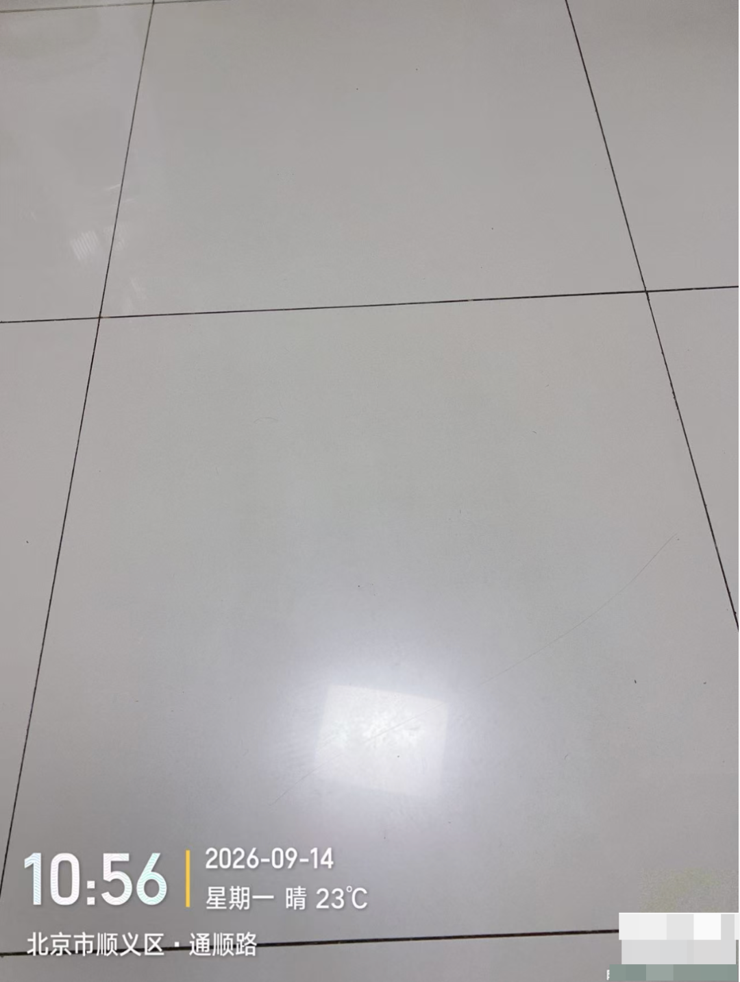 微信内测「照片加水印」,工作留痕和防盗图一并解决